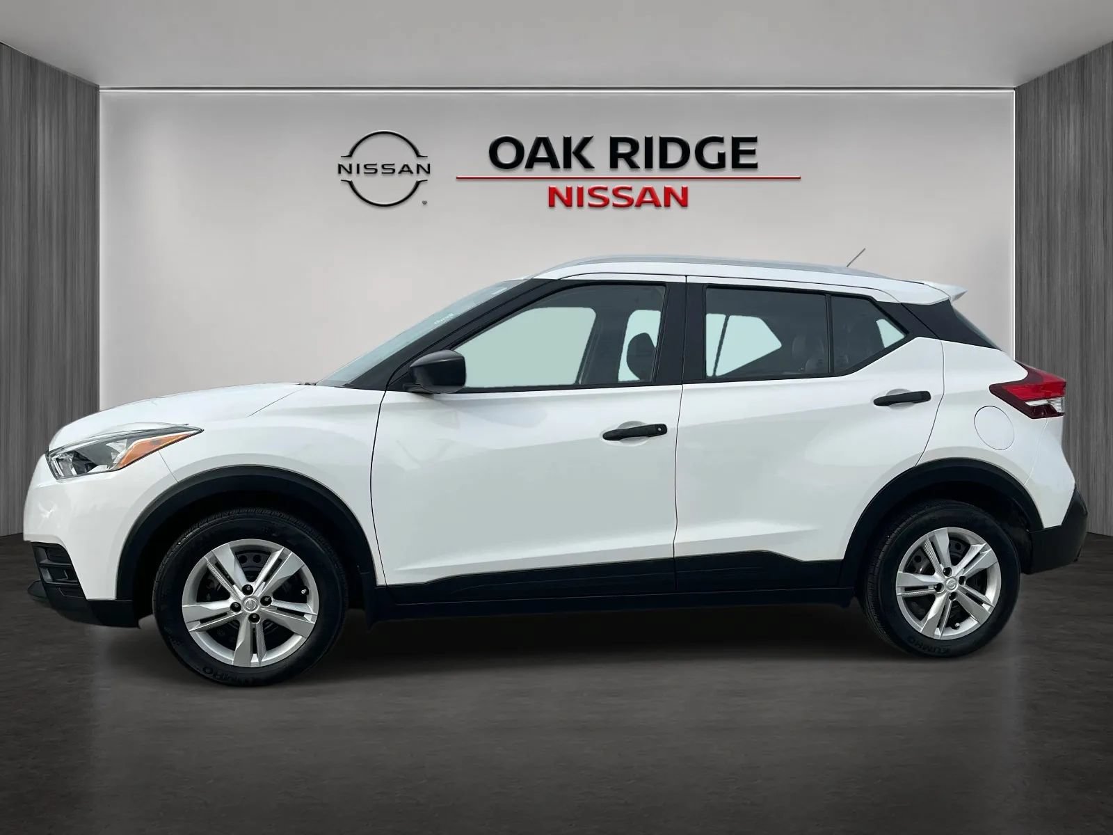 Used 2019 Nissan Kicks S FWD image 6