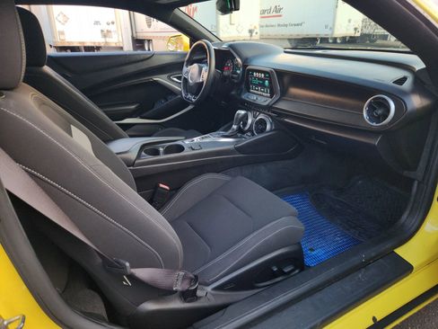 Used 2016 Chevrolet Camaro SS image 15