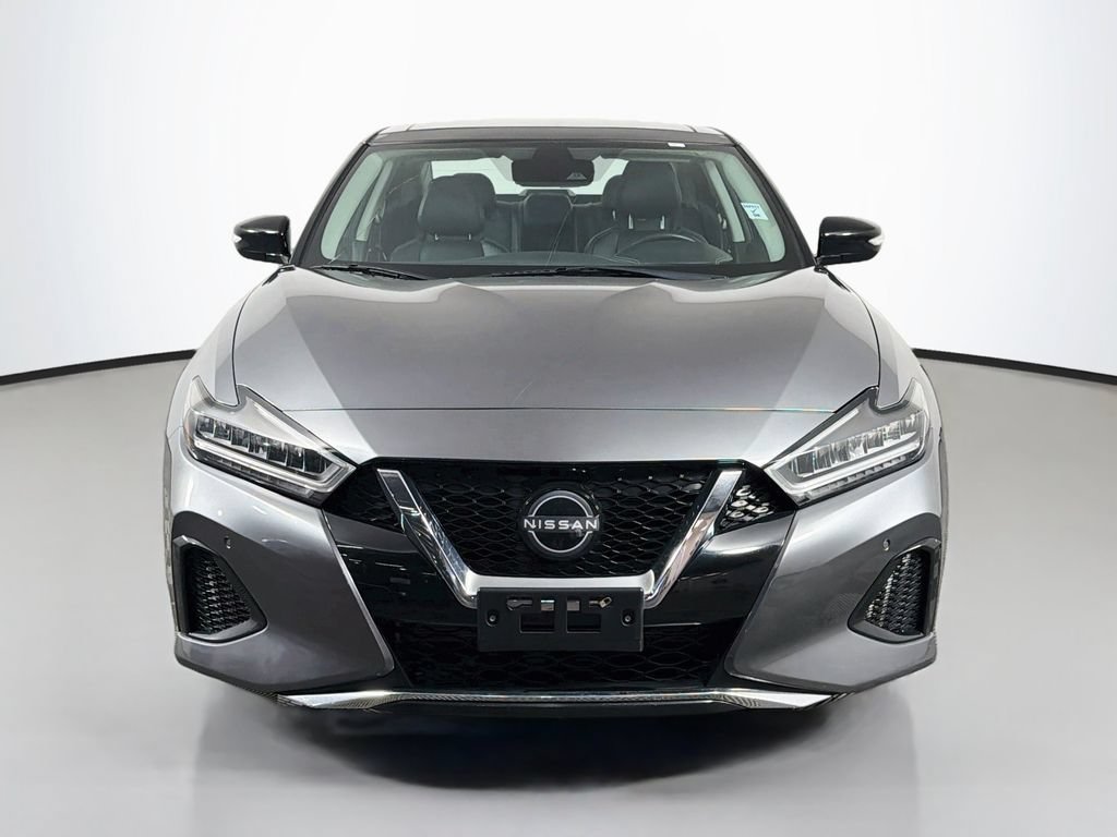Used 2023 Nissan Maxima SL FWD image 2