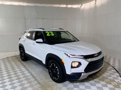 Used 2023 Chevrolet TrailBlazer LT FWD image 45