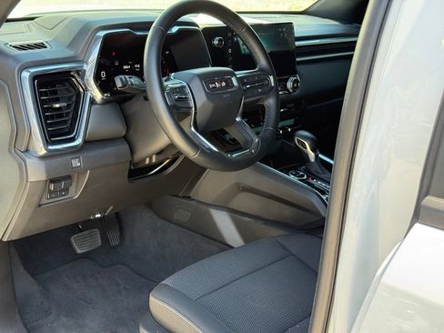 Used 2024 GMC Canyon Elevation w/ Convenience Package AWD/4WD image 7