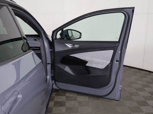 Used 2023 Volkswagen ID.4 Pro image 20