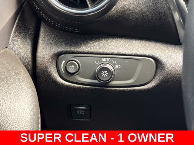 Used 2024 Chevrolet Blazer LT FWD image 19