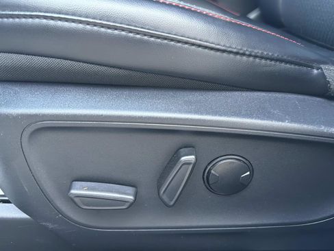 Certified 2025 Ford Escape ST-Line FWD image 13