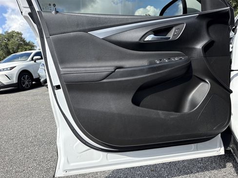 Used 2024 Buick Envista Preferred w/ Advanced Safety Package image 13