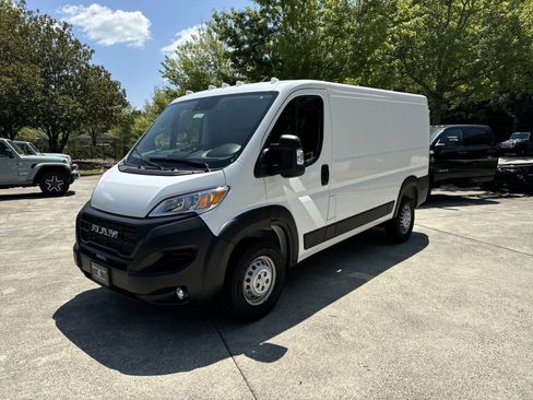New 2024 RAM ProMaster 1500 w/ Convenience Group image 4