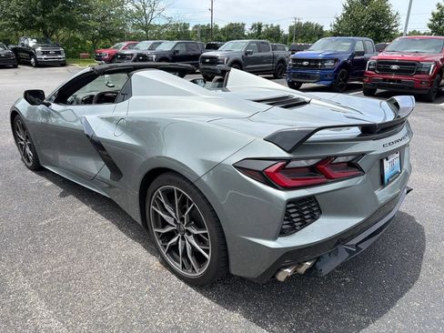 Used 2024 Chevrolet Corvette Stingray Premium Conv w/ Z51 Performance Package RWD image 4