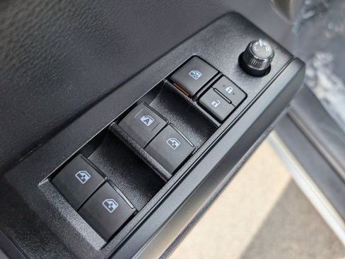 Used 2023 Toyota Tacoma SR AWD/4WD image 14