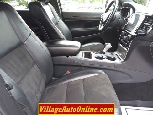 Used 2020 Jeep Grand Cherokee Altitude image 31