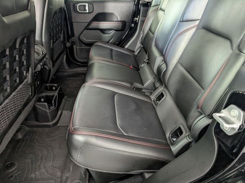Used 2020 Jeep Gladiator Rubicon AWD/4WD image 26