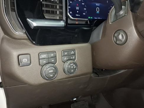 Used 2026 Chevrolet Silverado 1500 LTZ AWD/4WD image 19
