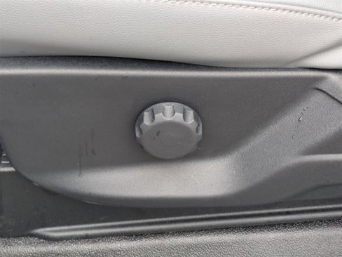 New 2025 Ford F250 XL w/ XL Chrome Package image 20