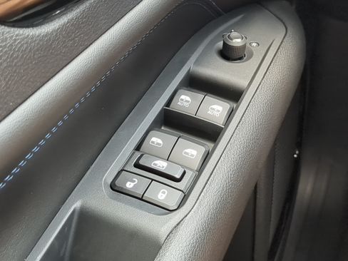 New 2026 Jeep Compass Latitude AWD/4WD image 20