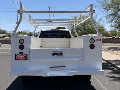 Used 2017 Ford F350 XL w/ Power Equipment Group RWD image 4