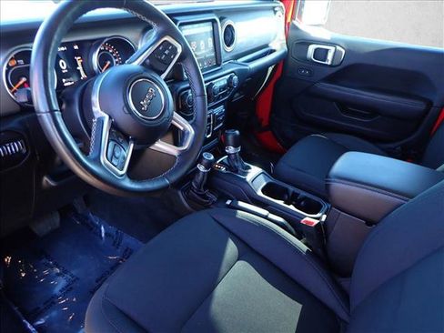 Used 2019 Jeep Wrangler Unlimited Sahara image 10