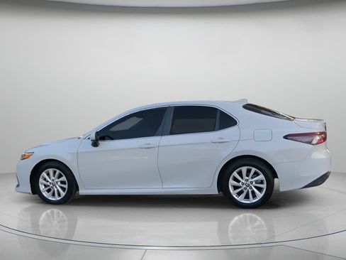 Used 2023 Toyota Camry LE FWD image 17