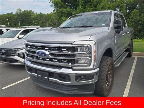 Used 2024 Ford F350 Lariat w/ FX4 Off-Road Package AWD/4WD image 3