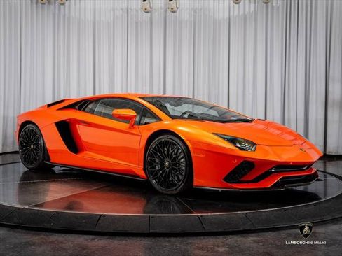 Used 2019 Lamborghini Aventador S AWD/4WD image 30