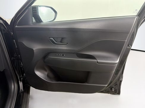 Used 2026 Hyundai Kona SEL Sport FWD image 33
