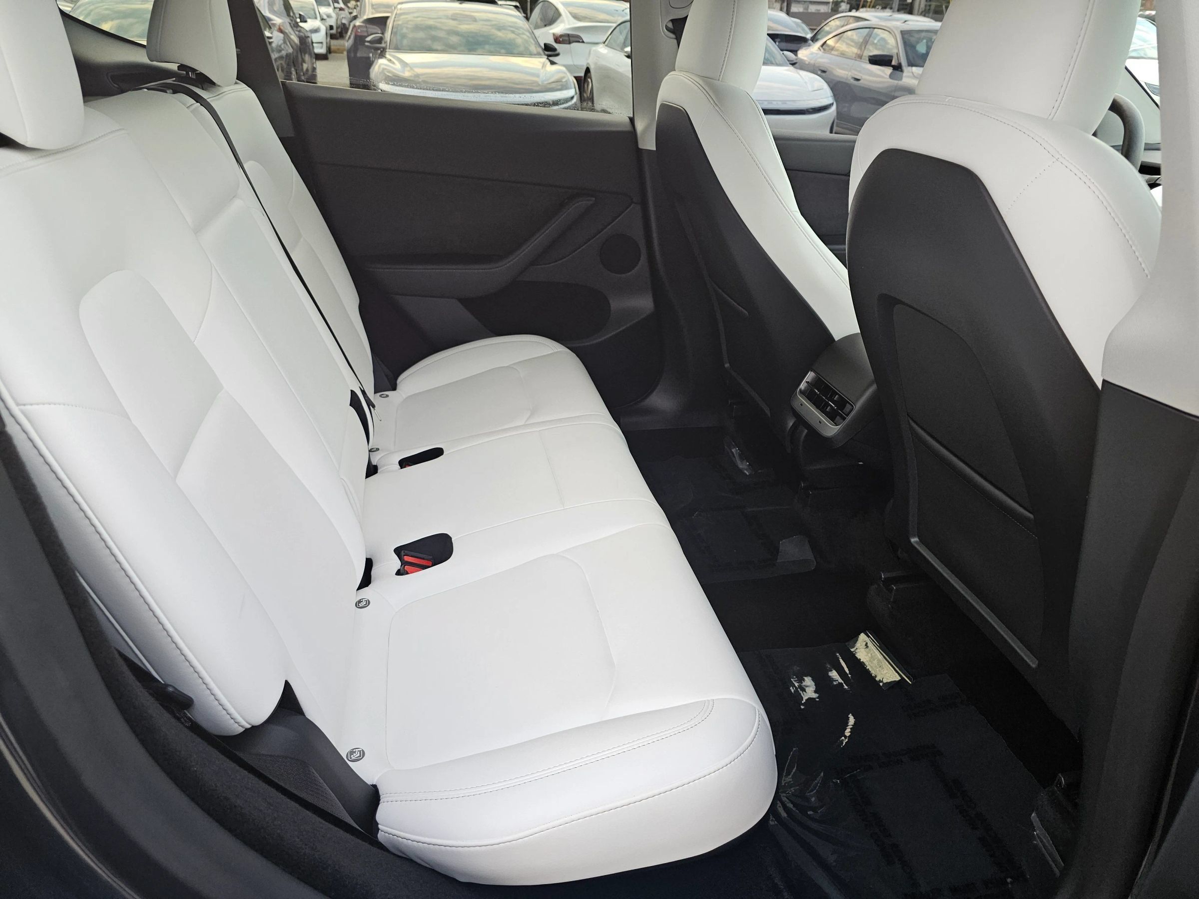 Used 2023 Tesla Model Y Performance AWD/4WD image 22