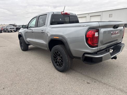 New 2026 GMC Canyon Elevation w/ Convenience Package image 3