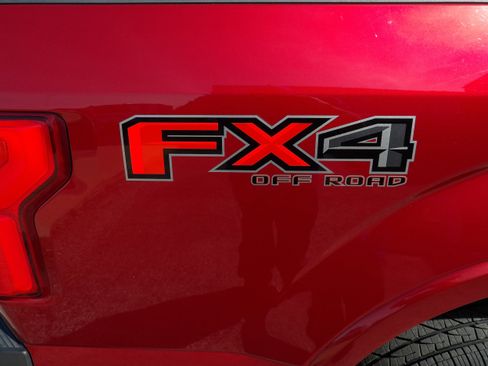 Used 2019 Ford F150 Lariat w/ Equipment Group 502A Luxury image 6