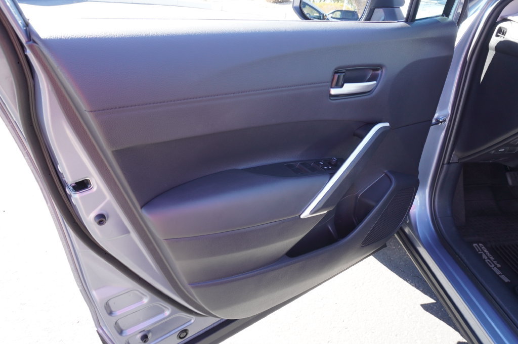 Used 2026 Toyota Corolla Cross XLE w/ Convenience Package FWD image 15