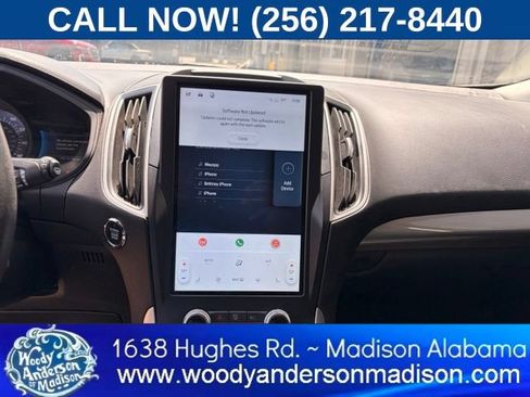 Used 2024 Ford Edge SEL AWD/4WD image 11