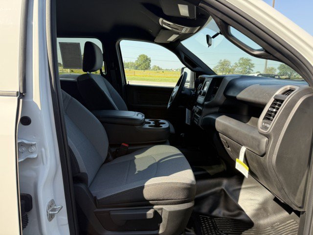 Used 2024 RAM 5500 Tradesman w/ Max Tow Package AWD/4WD image 8