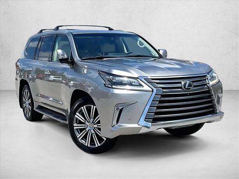 Used 2017 Lexus LX 570 4WD w/ Luxury Package image 11