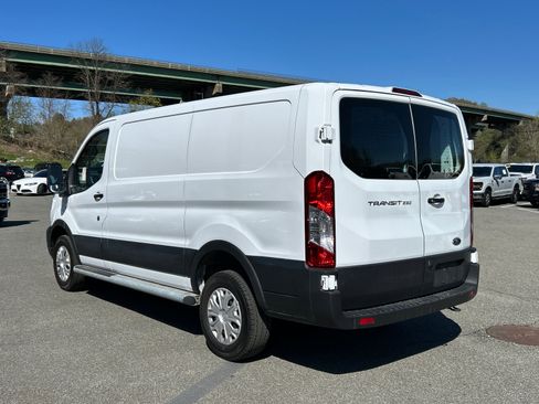 Used 2025 Ford Transit 250 Low Roof w/ Exterior Upgrade Package RWD image 4