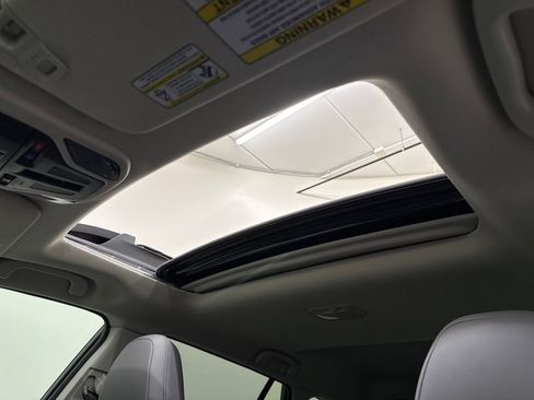 Certified 2025 Subaru Outback Limited image 24