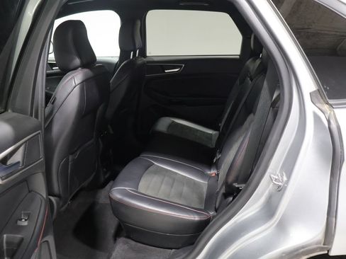 Used 2024 Ford Edge ST-Line AWD/4WD image 16