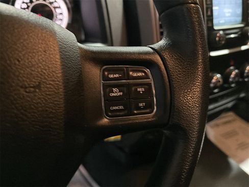 Used 2017 RAM 1500 Express image 21