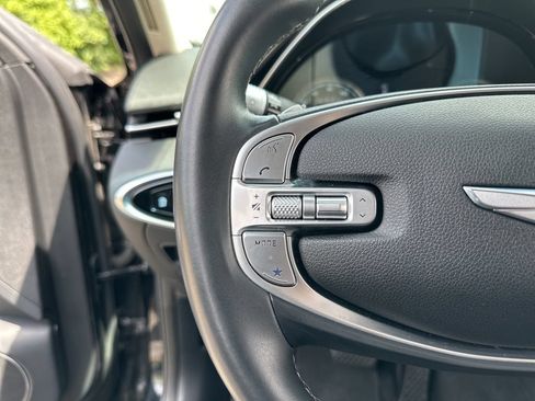 Used 2025 Genesis GV70 2.5T AWD/4WD image 42