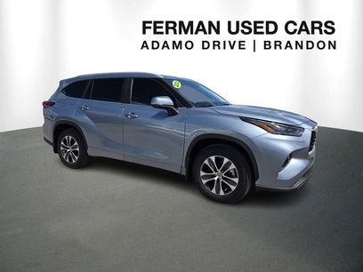 Used 2023 Toyota Highlander XLE