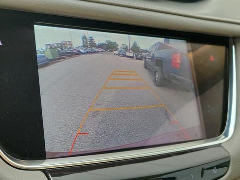 Used 2017 Cadillac XT5 Premium Luxury FWD image 29