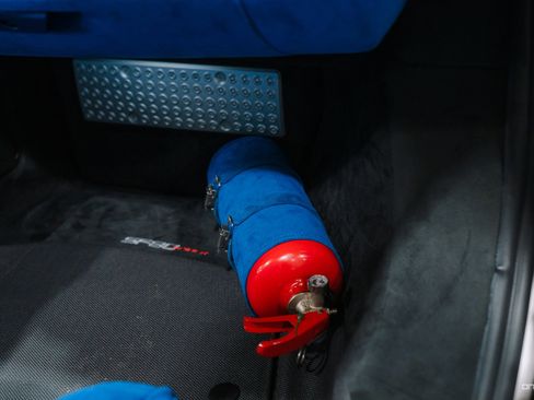 Used 2022 Ferrari SF90 Spider image 32