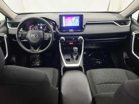 Used 2025 Toyota RAV4 XLE image 22