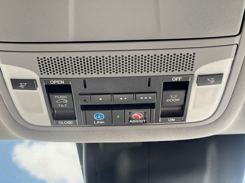 Used 2018 Acura MDX FWD w/ Technology Package image 24