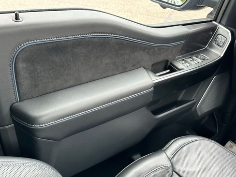 Used 2024 Ford F150 Platinum image 34