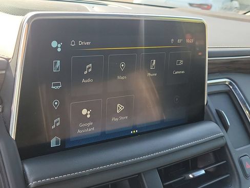 Used 2023 Chevrolet Suburban Premier AWD/4WD image 34