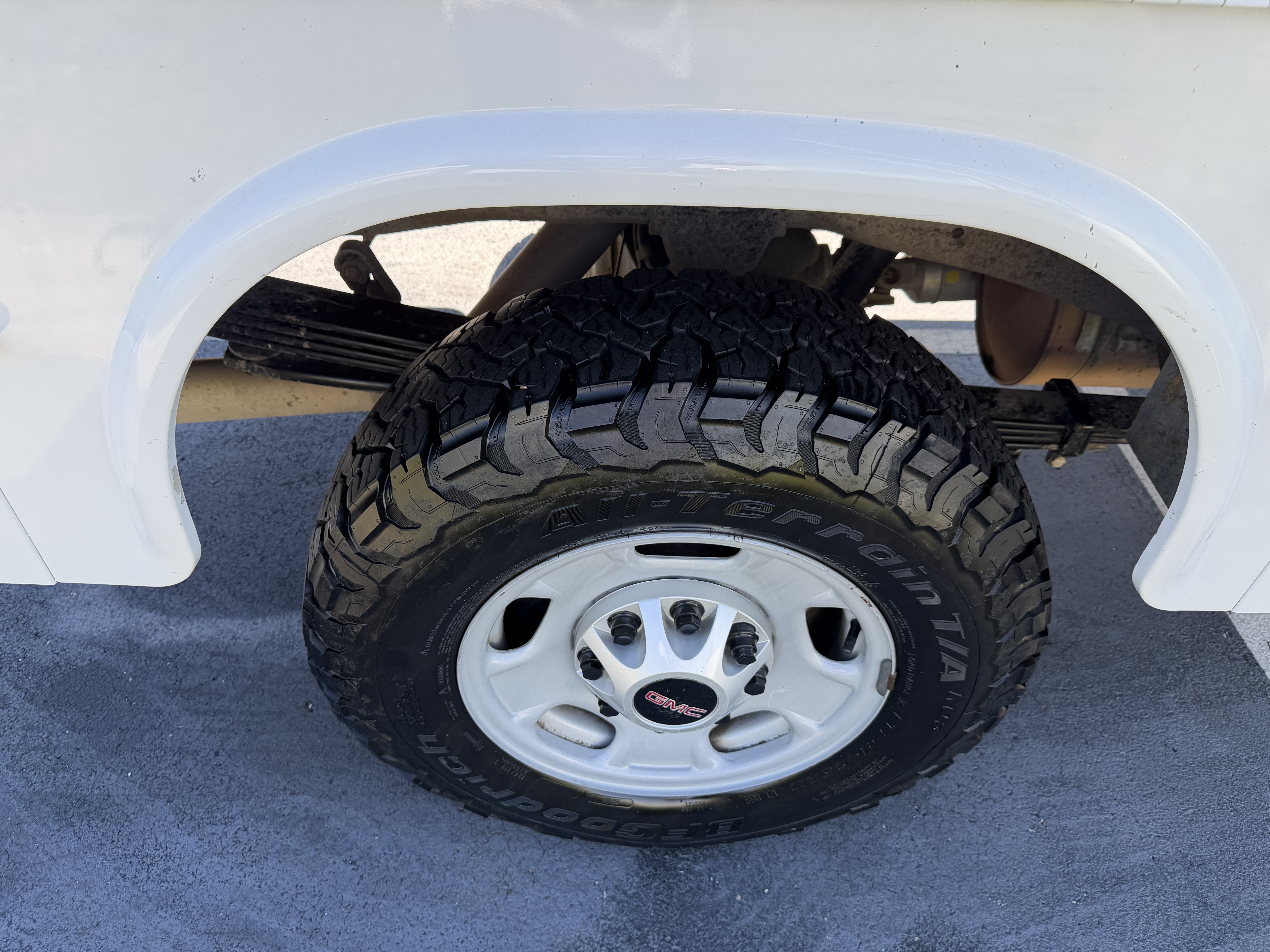 Used 2022 GMC Sierra 2500 Pro w/ Fleet Convenience Package AWD/4WD image 8