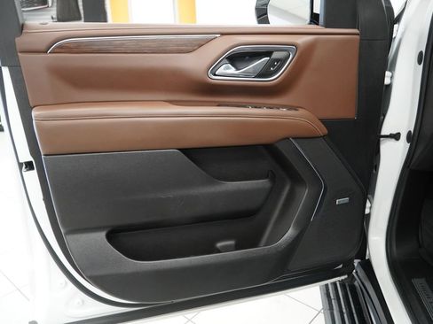 Used 2023 Chevrolet Tahoe High Country AWD/4WD image 21