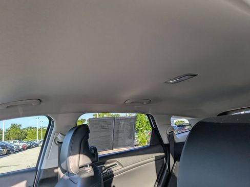 Used 2025 Kia Sportage EX FWD image 18