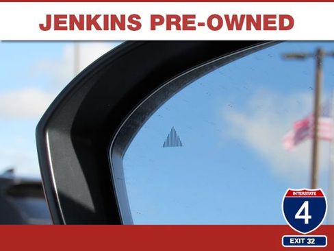 Used 2024 Nissan Rogue SV AWD/4WD image 27