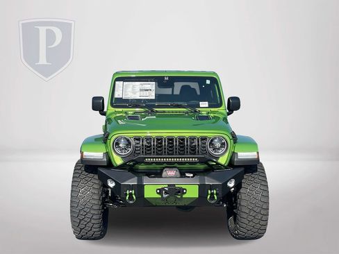 New 2025 Jeep Gladiator Sport w/ Premium Package AWD/4WD image 3