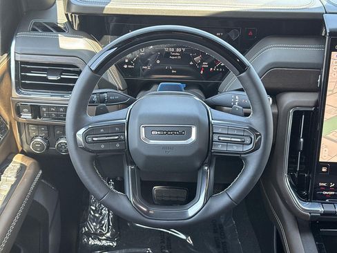 New 2026 GMC Yukon XL Denali Ultimate AWD/4WD image 8