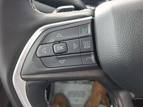 New 2025 Jeep Grand Cherokee Limited w/ Black Appearance Package image 25