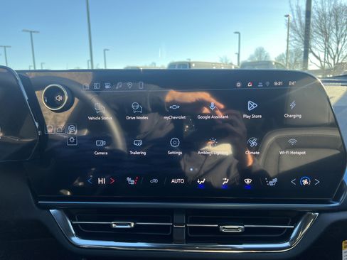 New 2026 Chevrolet Equinox EV LT image 53